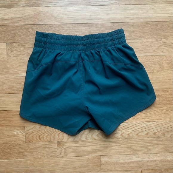ATHLETA Teal Racer Run Short 4.5” XXS - Picture 3 of 4